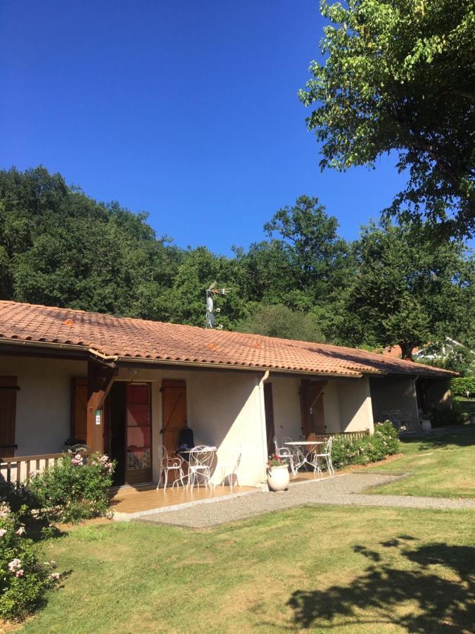 Bungalows Les Thuyas Эжени-ле-Бен Экстерьер фото